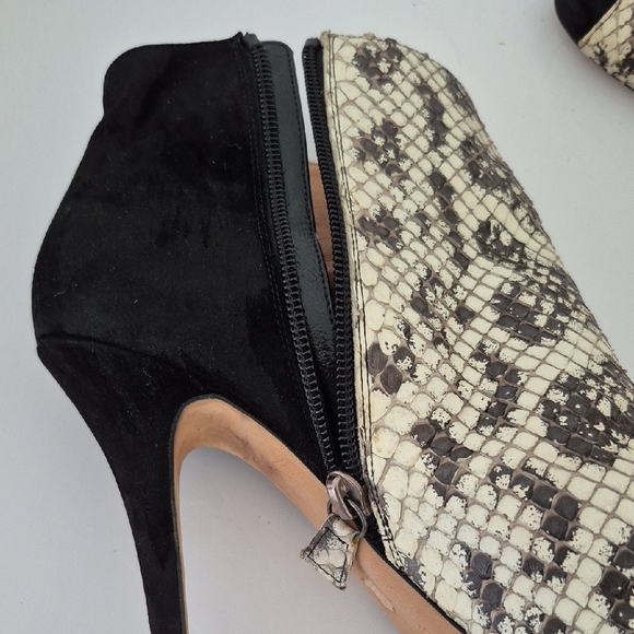 ALEXAWAGNER Snakeskin & Black Open-Toe Heeled Boots – US 8.5 / EU 39 - Picture 5 of 15